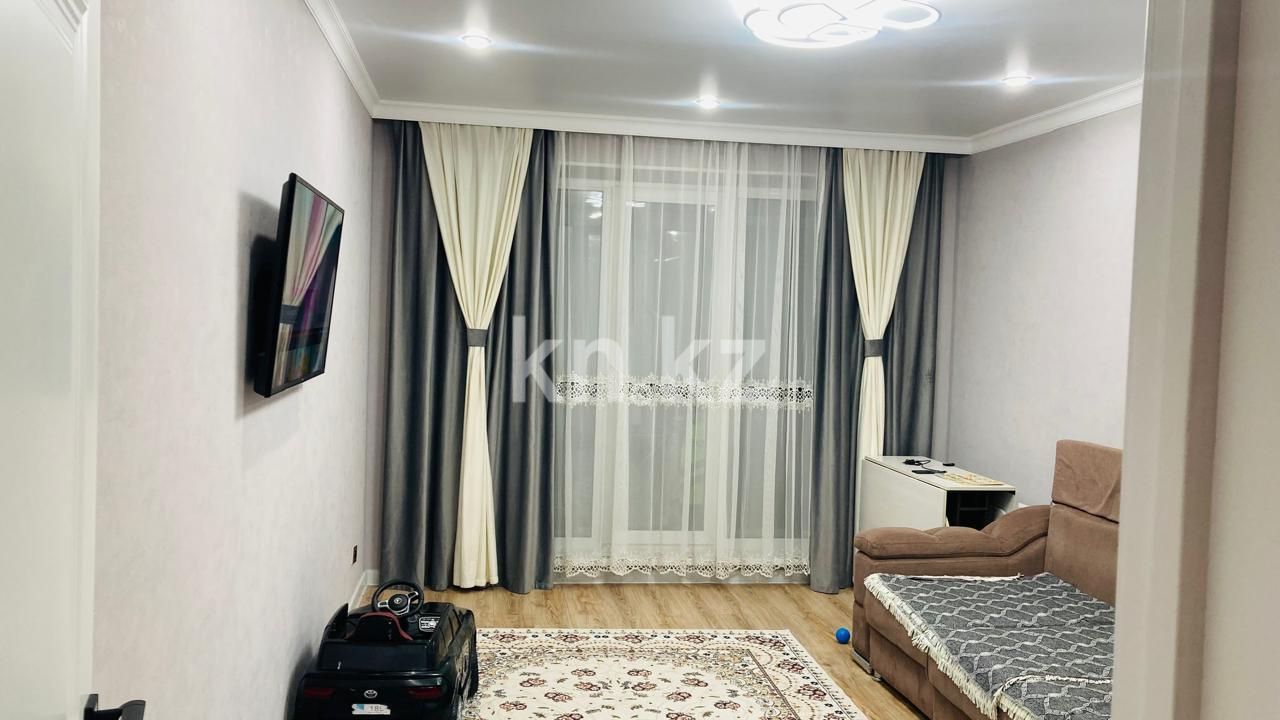 Продажа 3-комнатной квартиры, 84 м², ул. Сатыбалдина - Продажа  трехкомнатных квартир в Караганде фото 1 из 26