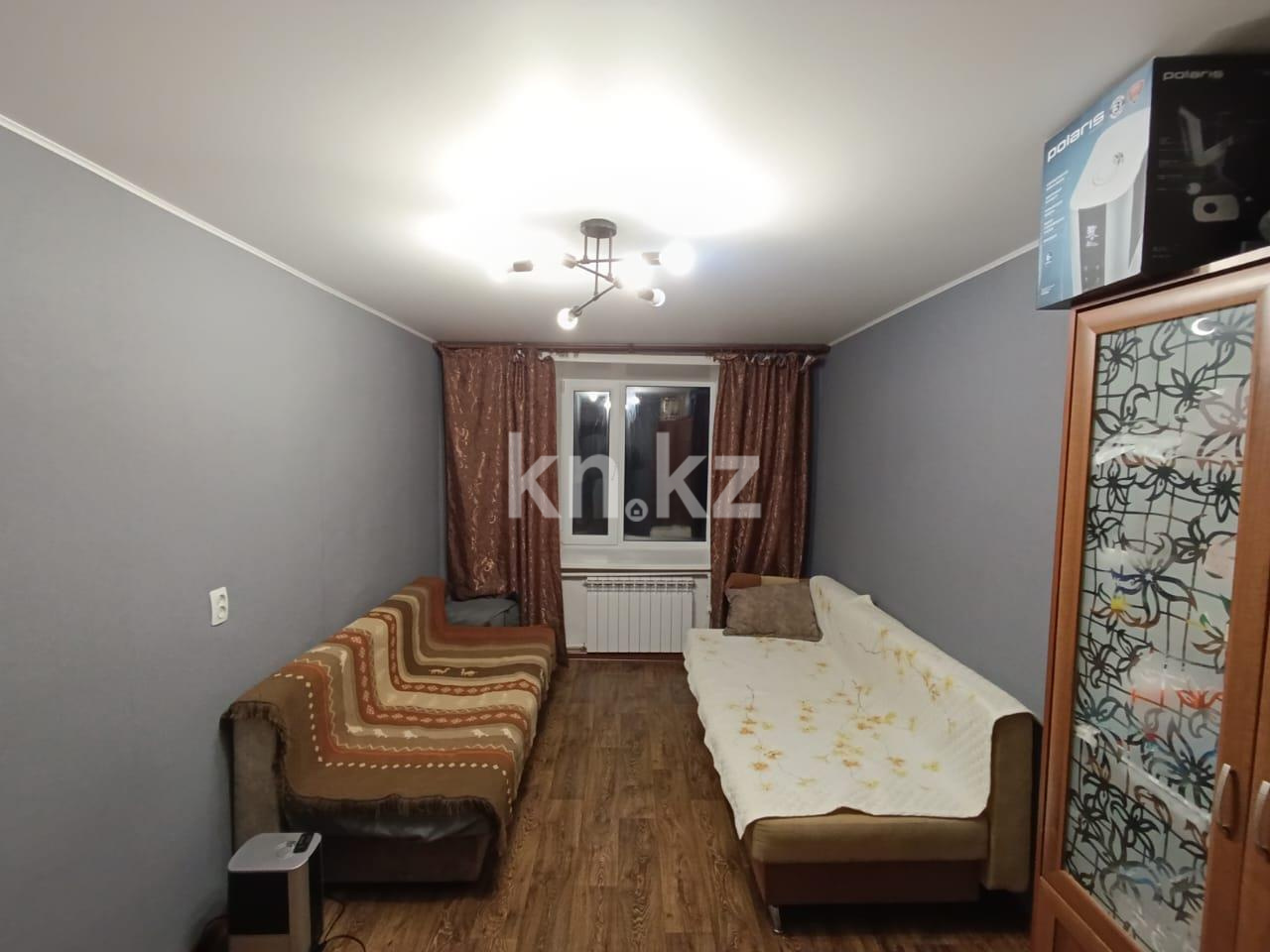 Продажа 3-комнатной квартиры, 60 м², ул. Маметовой, дом  93 - Продажа квартир в Караганде фото 1 из 13