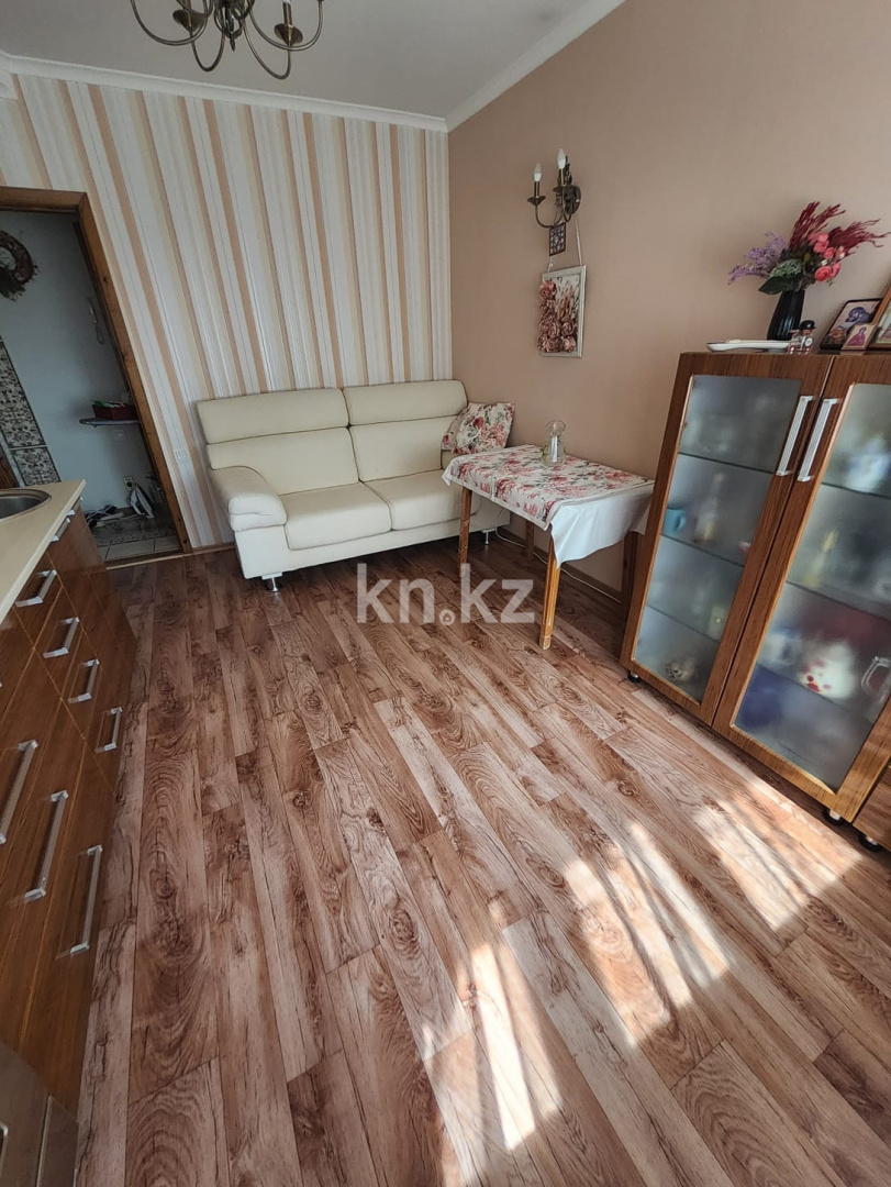 Продажа 4-комнатной квартиры, 85 м² - Продажа четырехкомнатных квартир на Юго-Востоке Караганды фото 18 из 25