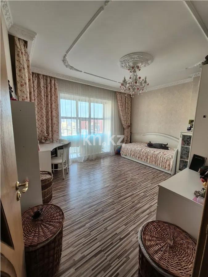 Продажа 3-комнатной квартиры, 102 м², ул. Кумисбекова, дом  9 в Астане - фото 4