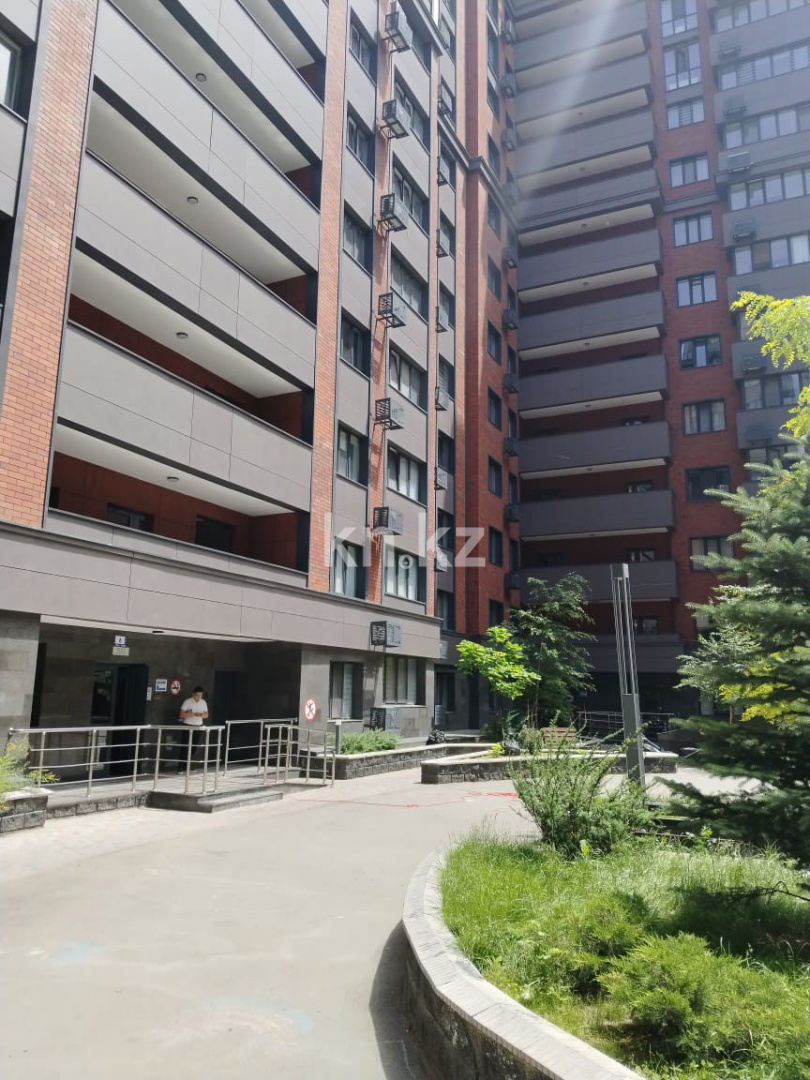 Аренда 1-комнатной квартиры, 52 м², мкр-н Астана, дом  1/18к3 - Аренда квартиры помесячно в Алматы фото 1 из 19