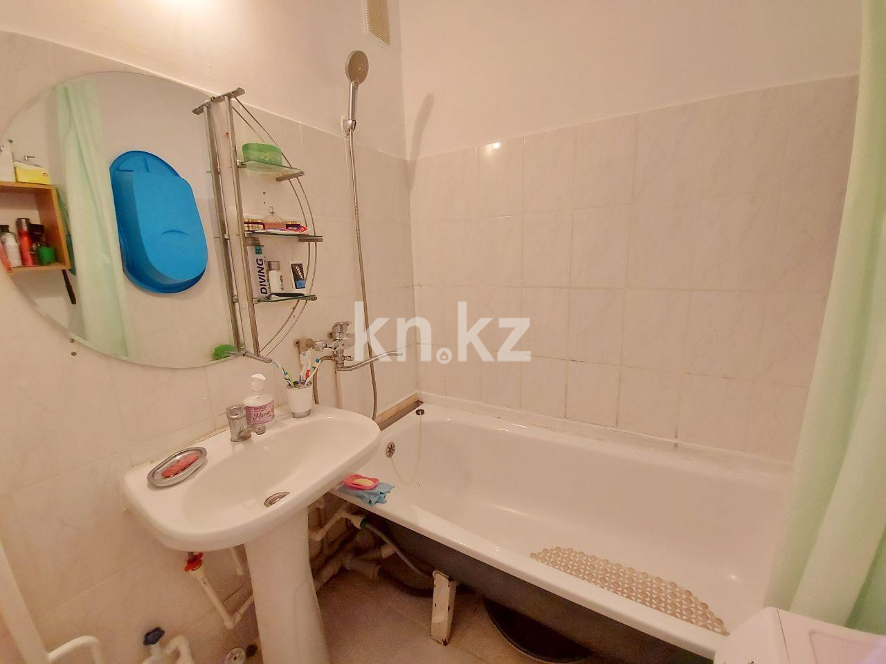 Продажа 3-комнатной квартиры, 63 м², мкр-н Голубые Пруды - Продажа квартир в Караганде фото 11 из 12