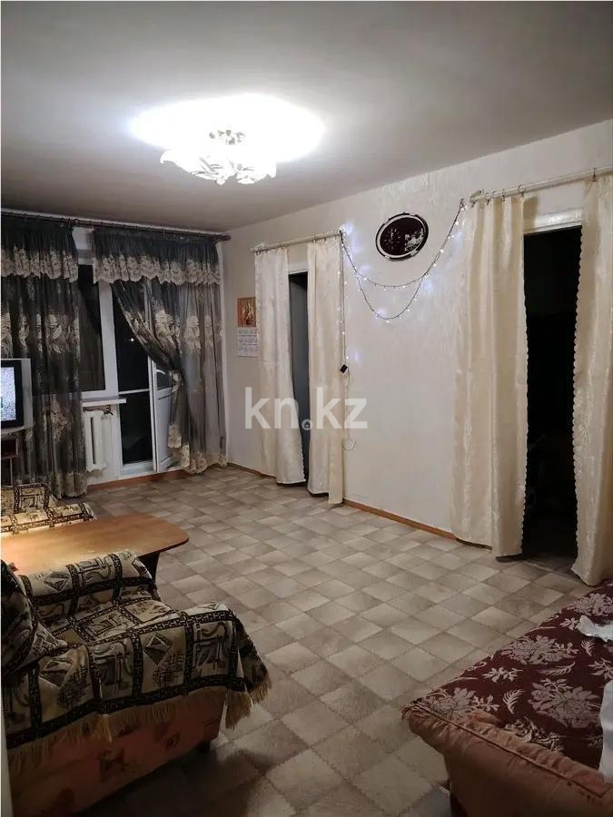 Продажа 3-комнатной квартиры, 48 м², пр. Республики, дом  38 - Продажа  трехкомнатных квартир в Караганде без посредников с фото фото 1 из 7