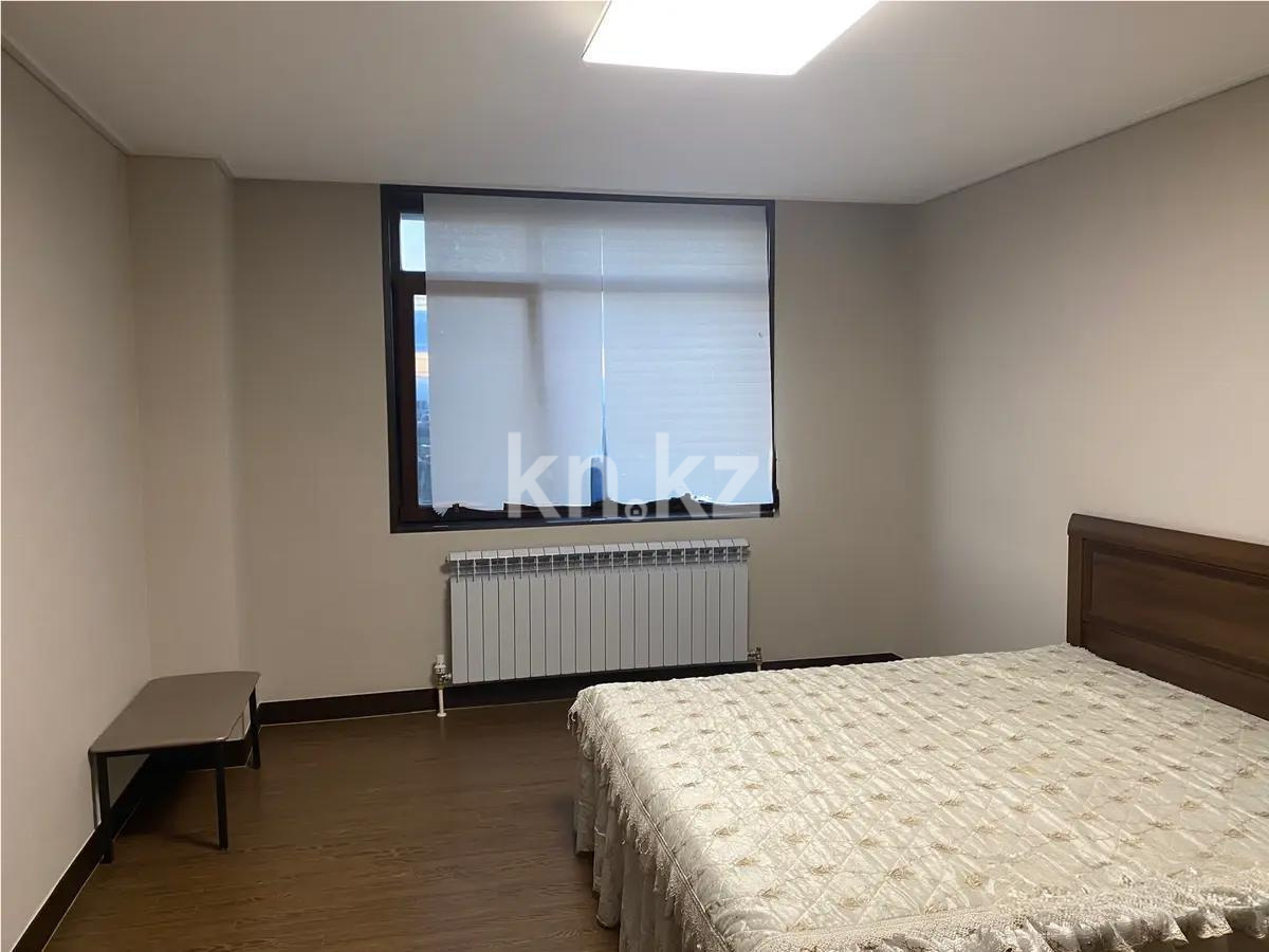 Продажа 4-комнатной квартиры, 135 м², ул. Нажимеденова, дом  4 в Астане - фото 2