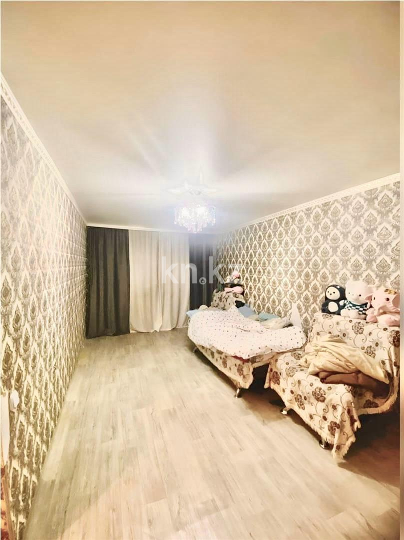 Продажа 2-комнатной квартиры, 44 м², 13-й мкр. - Продажа квартир в Караганде фото 1 из 7