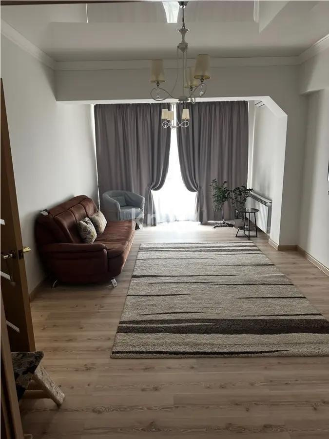 Продажа 2-комнатной квартиры, 74 м², ул. Жарокова, дом  137 - Продажа  двухкомнатных квартир в Алматы без посредников с фото фото 1 из 5