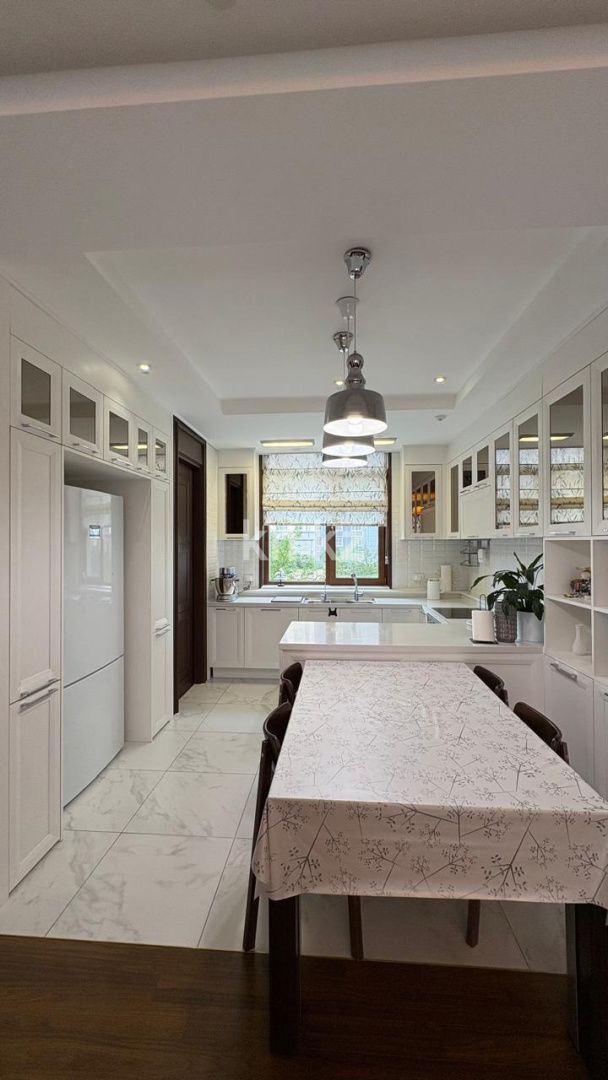 Продажа 4-комнатной квартиры, 109 м² - Продажа квартир в монолитном доме в Казахстане фото 1 из 3