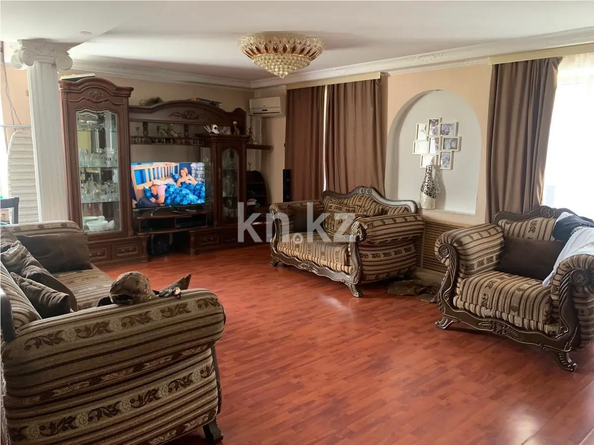 Продажа 4-комнатной квартиры, 121 м², ул. Крылова, дом  66 - Продажа квартир в Караганде фото 1 из 4