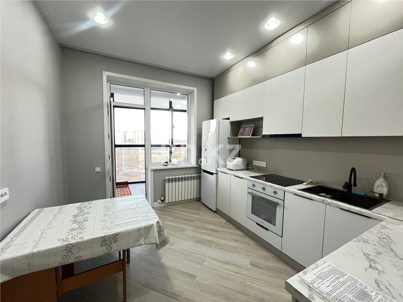 Продажа 1-комнатной квартиры, 43 м², ул. Дюсембекова, дом  83/1 - Продажа квартир в Караганде фото 3 из 16