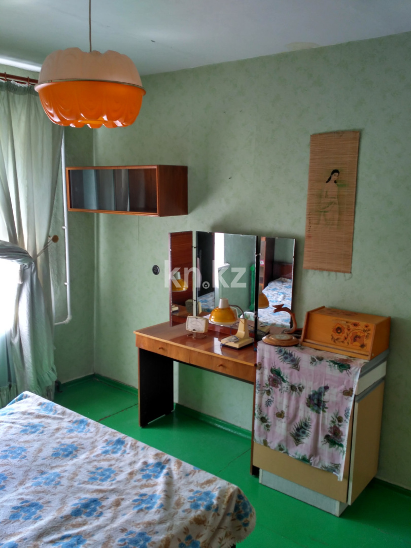 Продажа 3-комнатной квартиры, 60 м², ул. Ержанова, дом  17 - Продажа  трехкомнатных квартир в Караганде без посредников фото 7 из 10