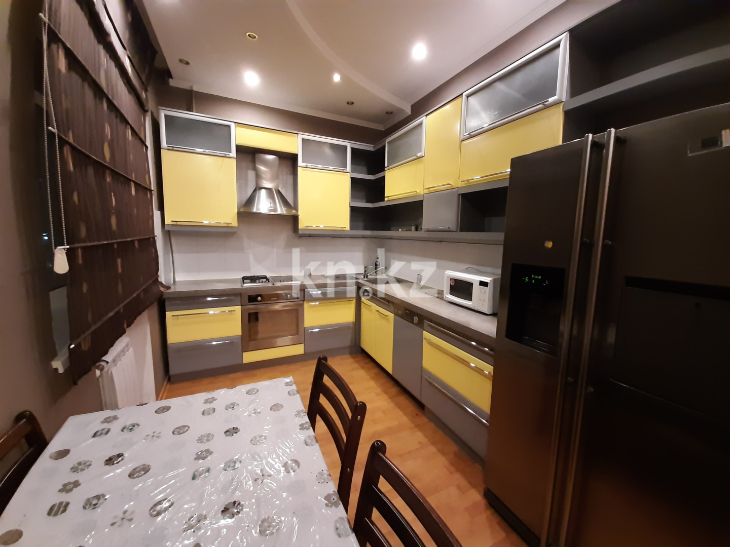 Аренда 2-комнатной квартиры посуточно, 76 м², пр. Бухар-жырау, дом  46 - Аренда  двухкомнатных квартир посуточно в Караганде фото 5 из 9