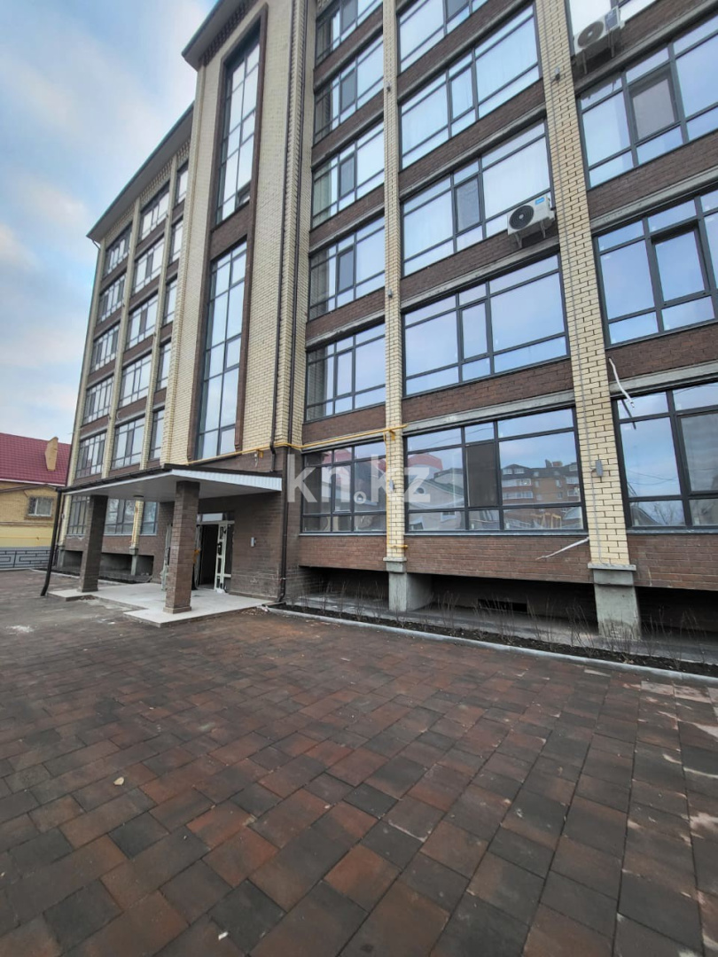 Продажа 4-комнатной квартиры, 218 м² - Недвижимость в Костанае фото 3 из 19