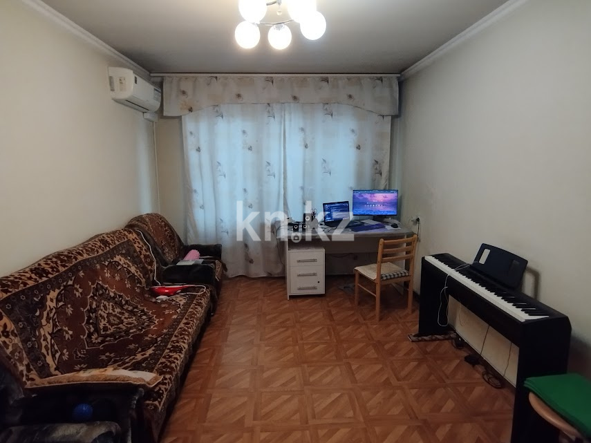 Продажа 2-комнатной квартиры, 43 м² - Продажа двухкомнатных квартир в панельном доме в Алматы - страница 3 фото 1 из 14