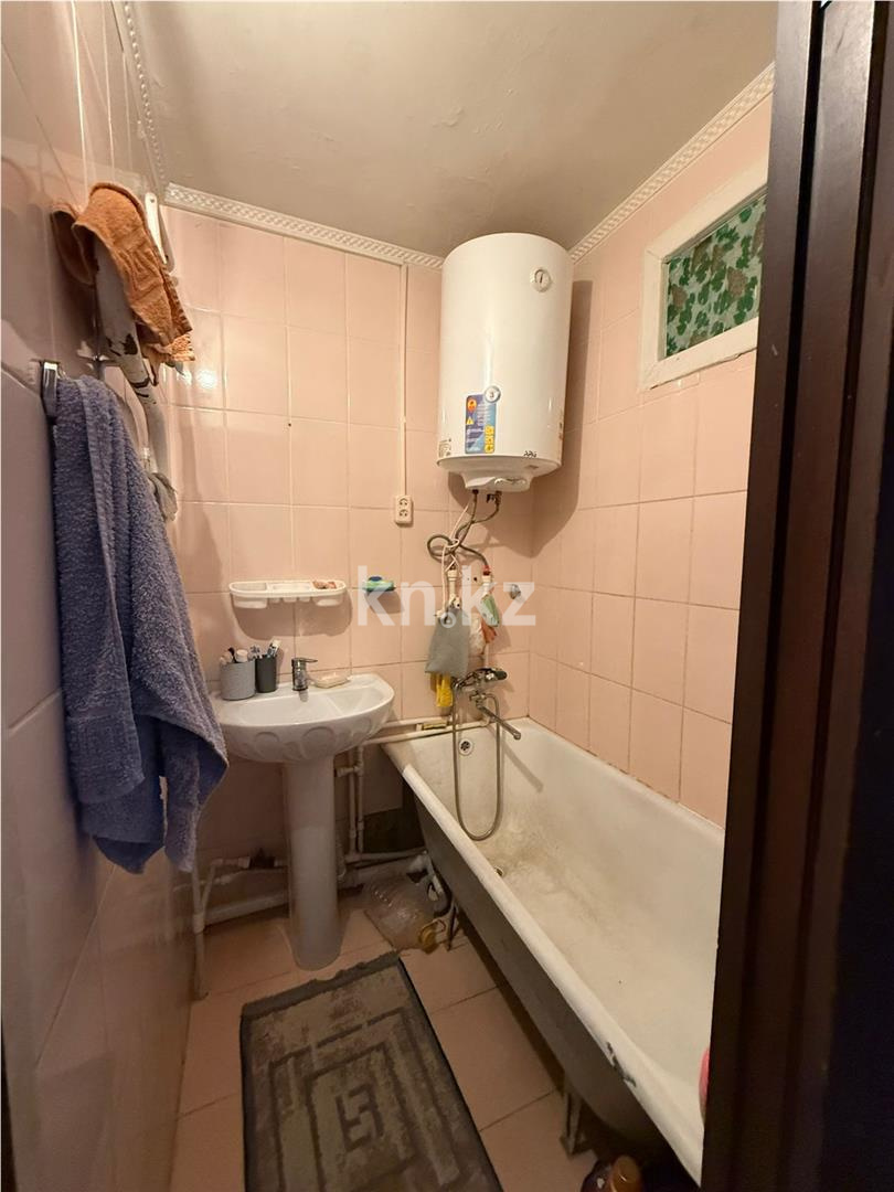 Продажа 2-комнатной квартиры, 44 м², мкр-н 18 - Продажа квартир в Караганде фото 4 из 5