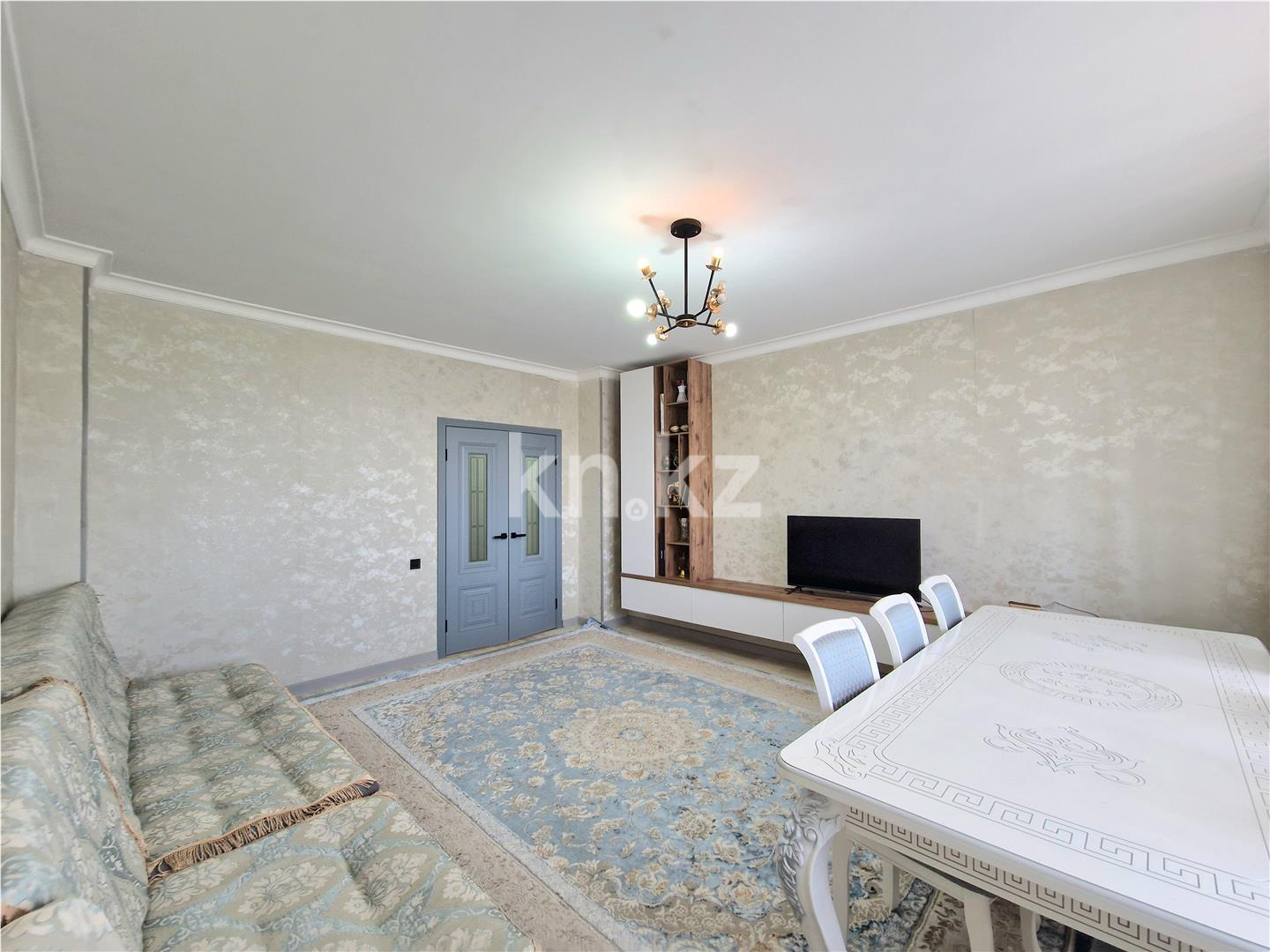 Продажа 2-комнатной квартиры, 70 м² - Продажа недвижимости в Караганде - страница 2 фото 3 из 12