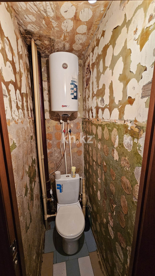 Продажа 4-комнатной квартиры, 62 м², пр. Республики, дом  38 - Продажа  четырехкомнатных квартир в Караганде фото 9 из 13