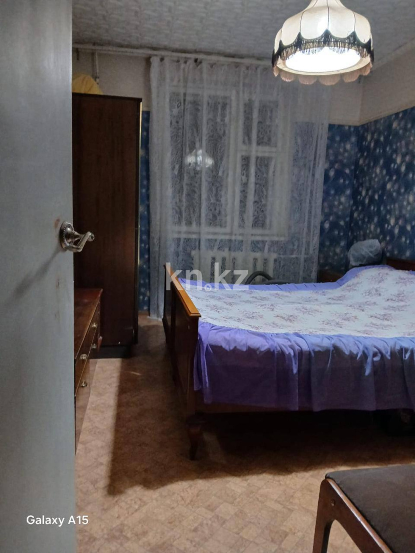 Продажа 3-комнатной квартиры, 64.5 м², ул. Муканова, дом  13 - Продажа  трехкомнатных квартир в Караганде с фото фото 1 из 12