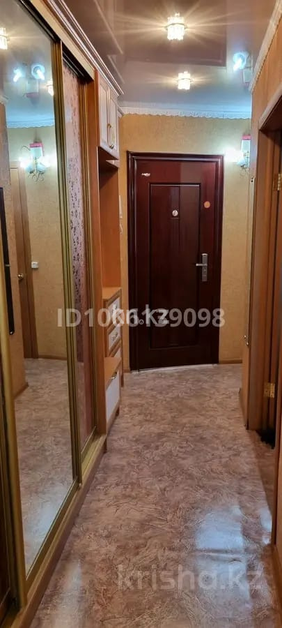 Продажа 2-комнатной квартиры, 56 м² - Продажа двухкомнатных квартир в панельном доме в Казахстане - страница 2 фото 1 из 10