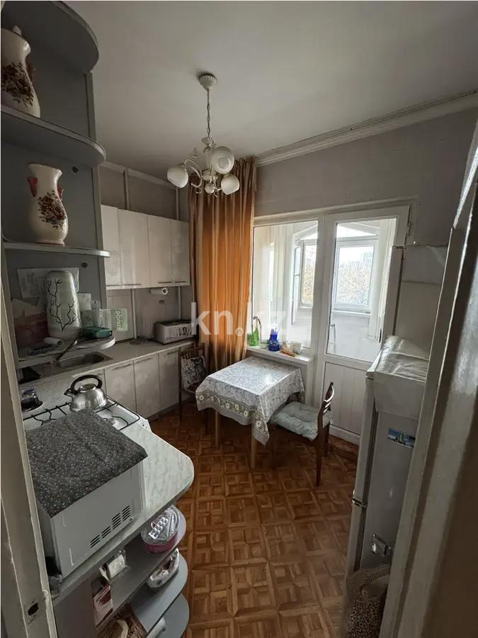Продажа 3-комнатной квартиры, 64 м², ул. Тургута Озала, дом  94 в Алматы - фото 4