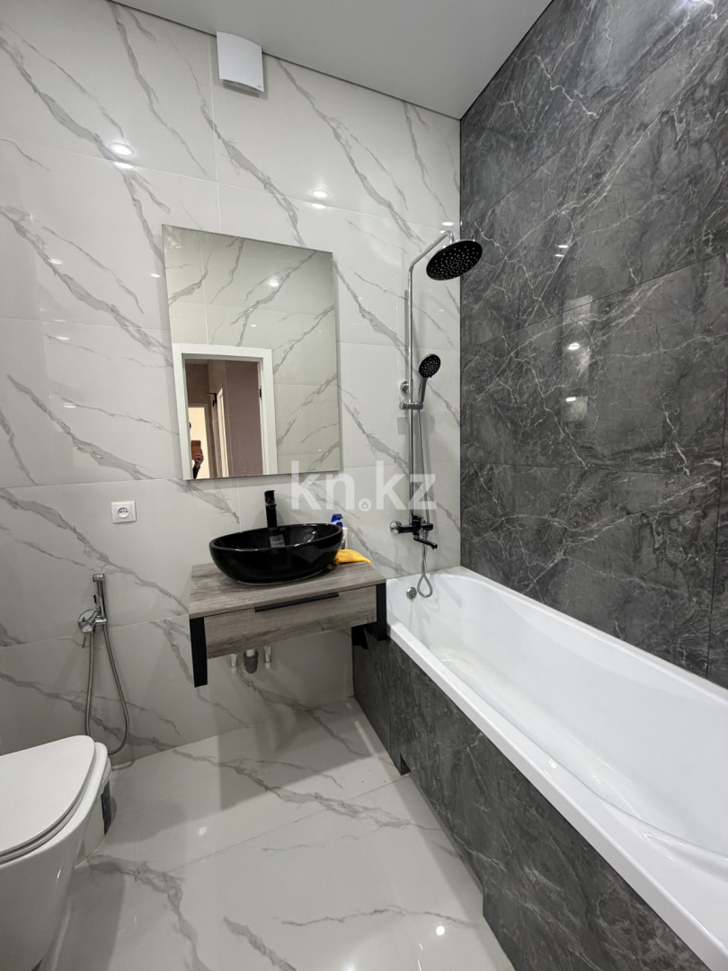Аренда 2-комнатной квартиры, 70 м² - Аренда двухкомнатных квартир помесячно в Караганде фото 12 из 21