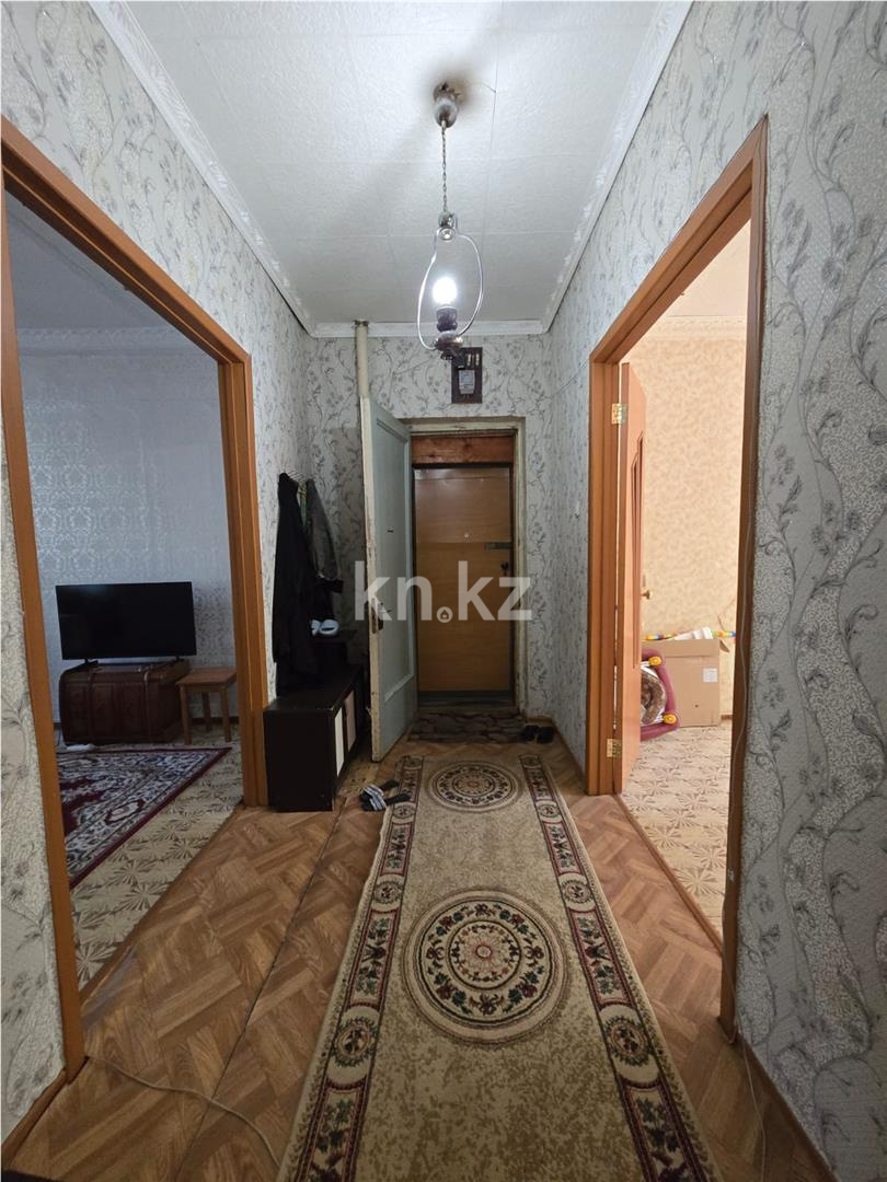Продажа 4-комнатной квартиры, 86 м², ул. Абая - Продажа квартир в Темиртау фото 13 из 17