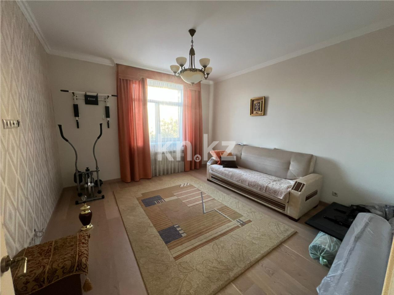 Продажа 4-комнатной квартиры, 188 м², ул. Аманжолова - Продажа  четырехкомнатных квартир в Караганде фото 8 из 28