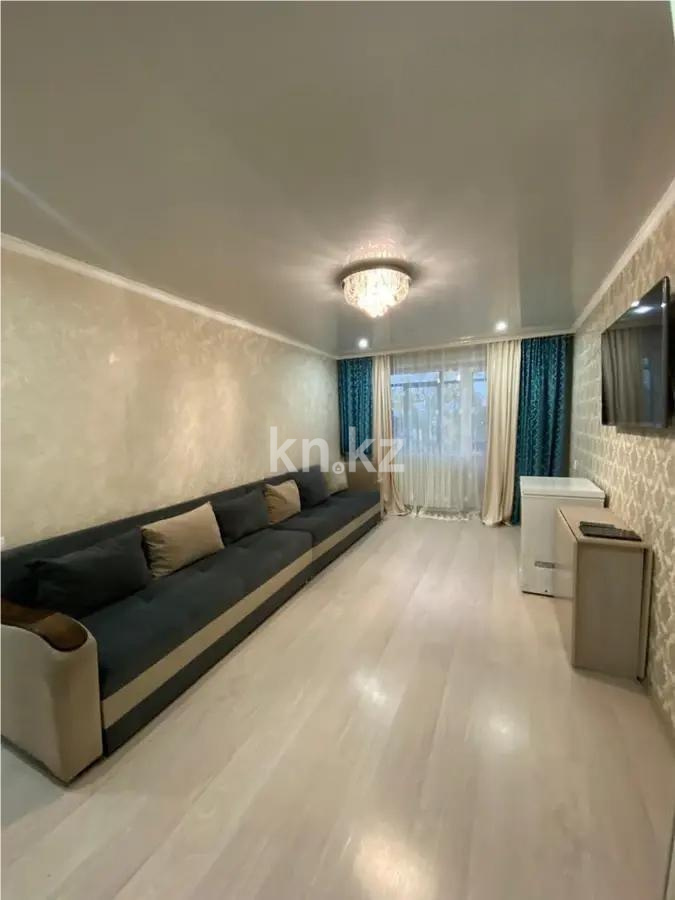 Продажа 3-комнатной квартиры, 63 м², мкр-н 18 - Продажа квартир в Караганде фото 1 из 11