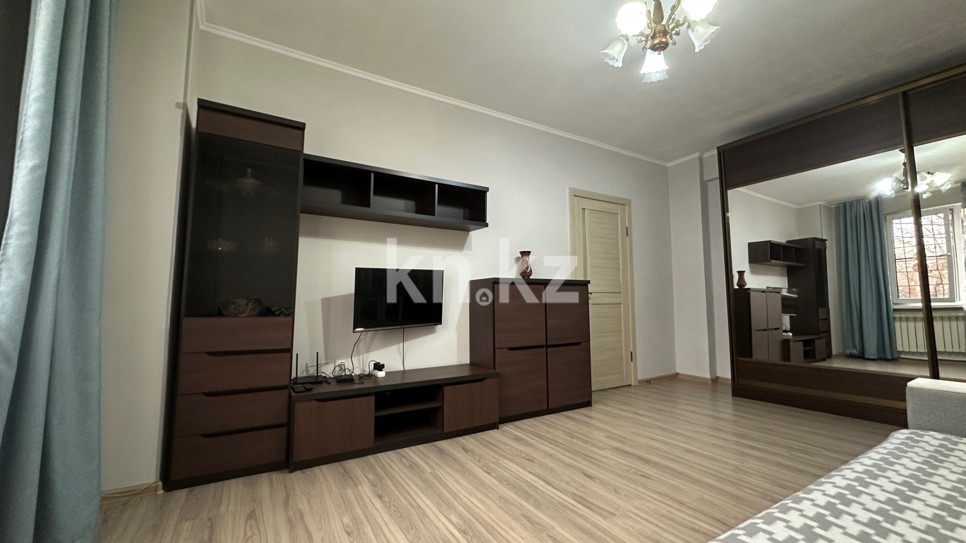 Аренда 1-комнатной квартиры, 46 м², мкр-н Мамыр-3 - Аренда квартир помесячно в Алматы фото 3 из 11