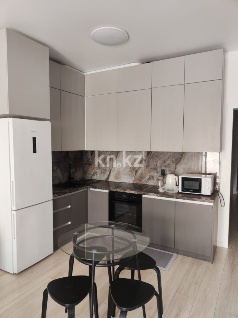 Аренда 1-комнатной квартиры, 50 м² - Аренда квартир помесячно в Казахстане фото 1 из 9