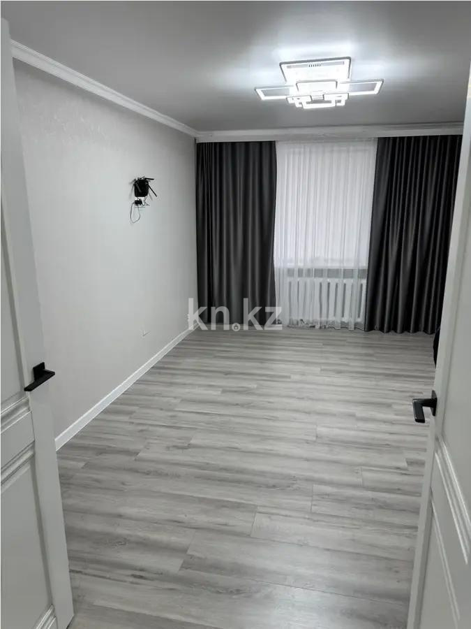 Продажа 3-комнатной квартиры, 60 м², ул. Крылова, дом  58 - Продажа  трехкомнатных квартир в Караганде без посредников с фото фото 1 из 7