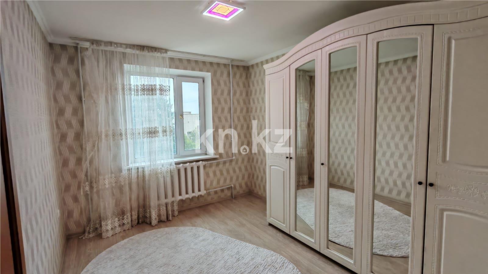 Продажа 3-комнатной квартиры, 64 м², ул. Муканова - Продажа  трехкомнатных квартир в Караганде с фото фото 1 из 15
