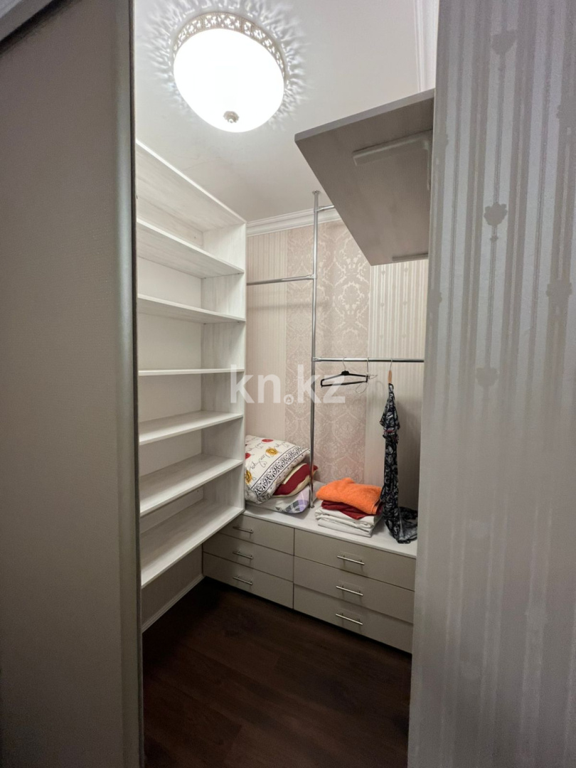 Продажа 4-комнатной квартиры, 122 м², пр. Республики - Продажа  четырехкомнатных квартир в Караганде фото 13 из 21