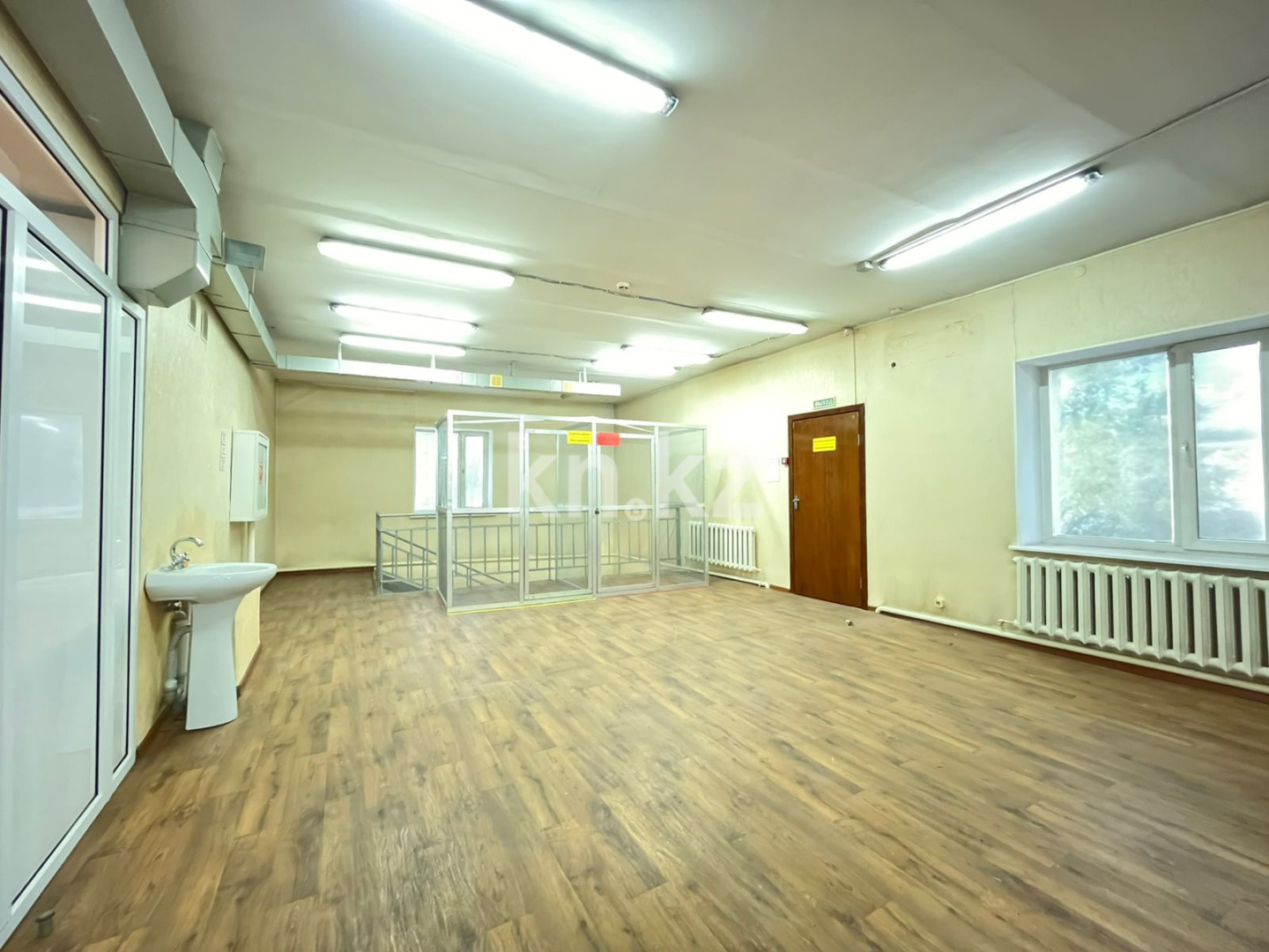 Продажа , 689.5 м², ул. Ермекова, дом  120/2 - Продажа зданий в Караганде фото 7 из 11