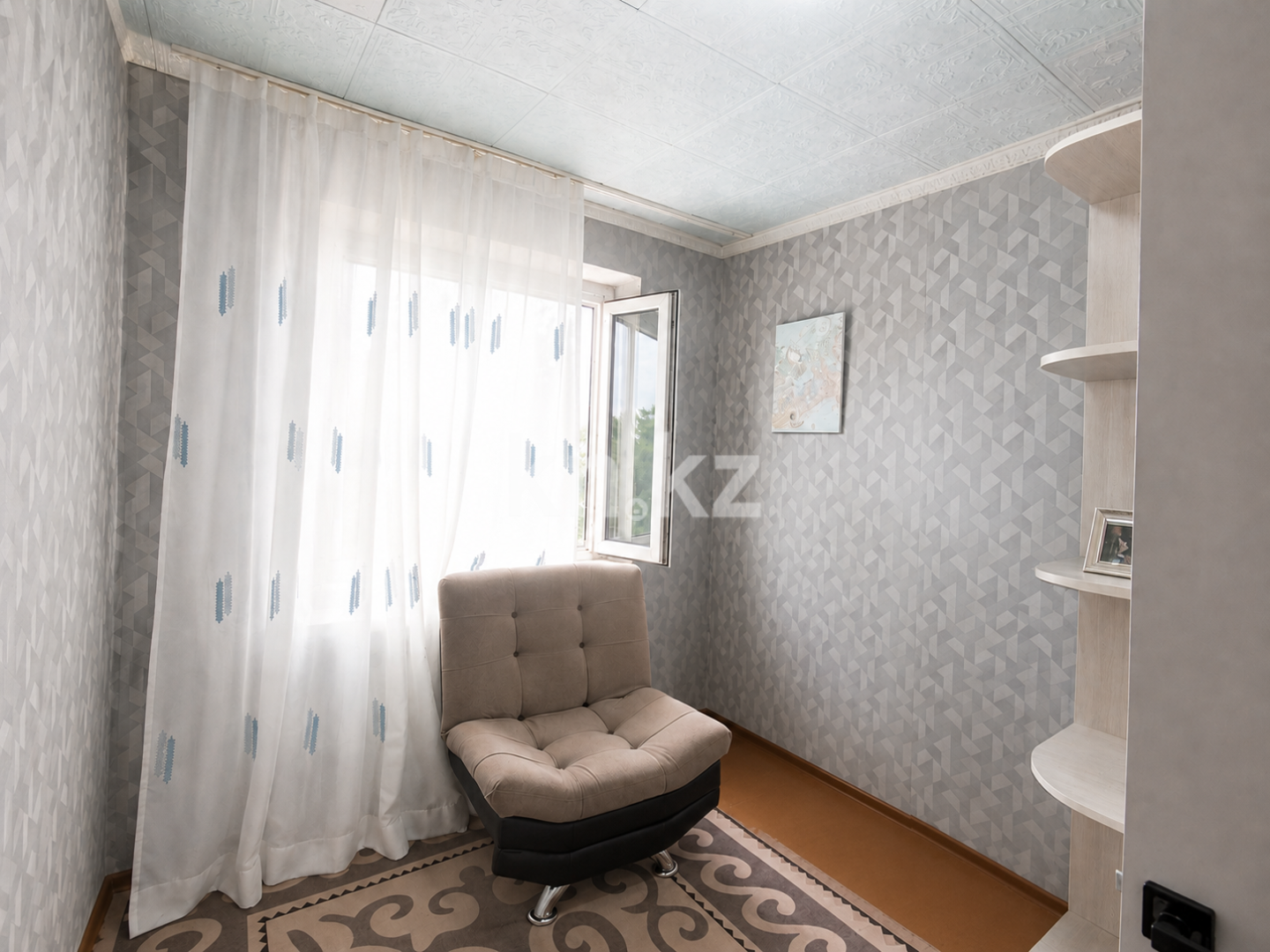Продажа 3-комнатной квартиры, 47 м² - Продажа трехкомнатных квартир в Пришахтинске Караганды фото 6 из 13