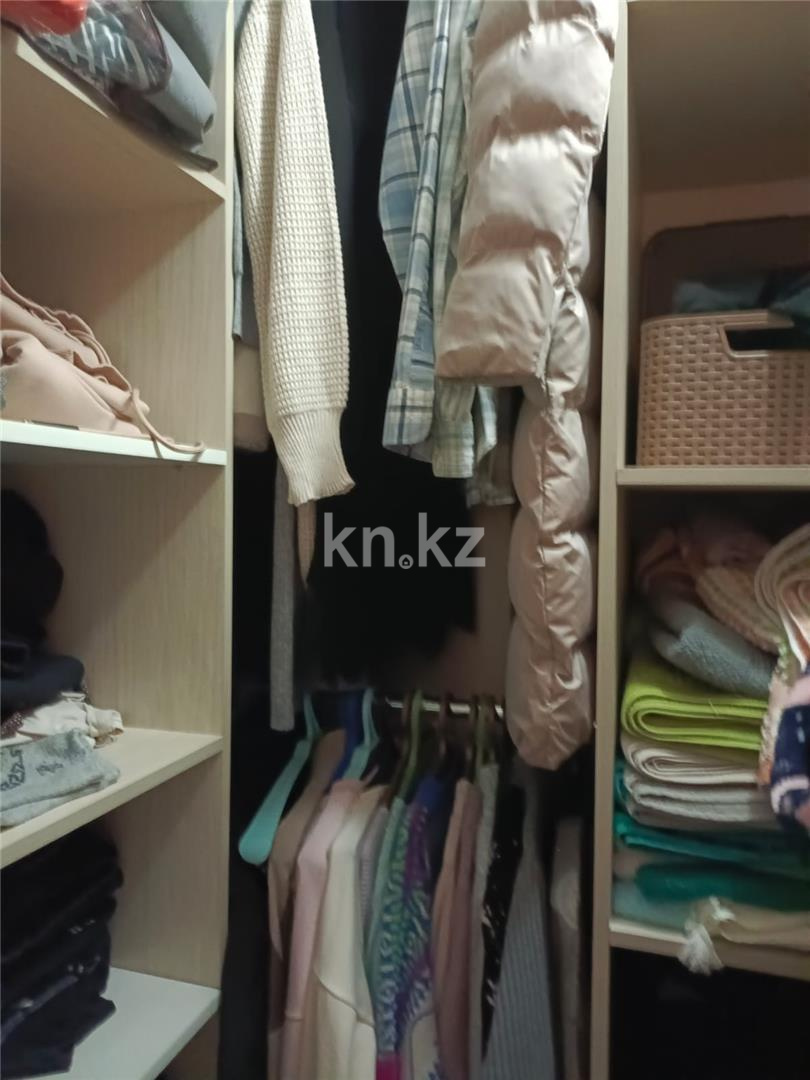 Продажа 3-комнатной квартиры, 57 м², мкр-н 21 в Караганде - фото 15