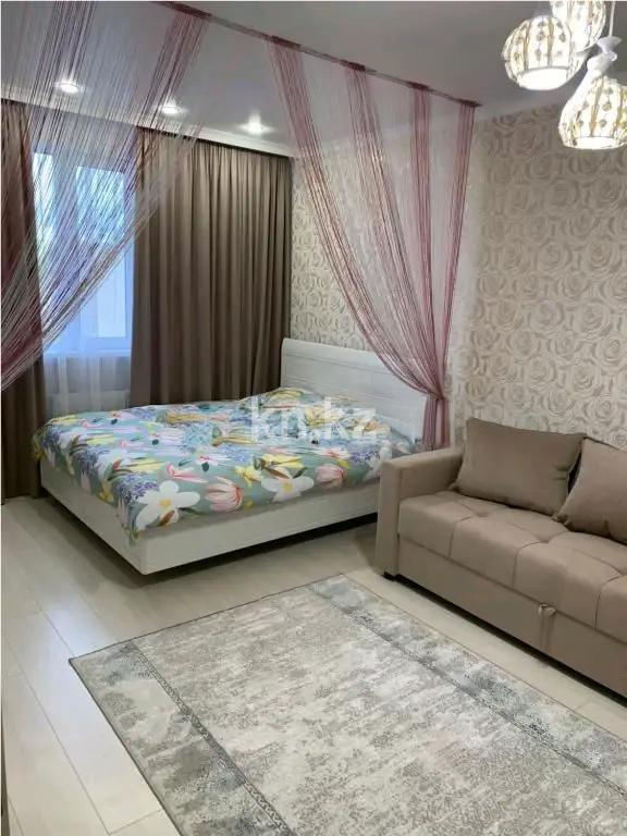 Продажа 1-комнатной квартиры, 40 м², ул. Иманбаевой, дом  10 - Продажа квартир в Астане фото 1 из 3