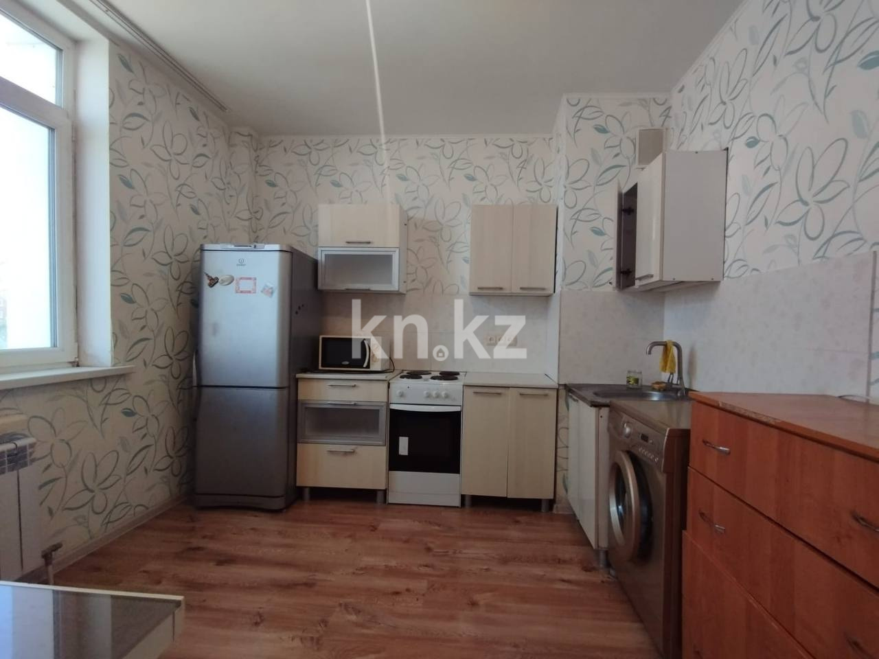 Аренда 1-комнатной квартиры, 40 м², пр. Улы Дала, дом  65/1 - Аренда жилой и коммерческой недвижимости в Астане фото 1 из 7