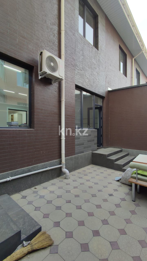 Продажа 4-комнатного дома, 175 м², Дуйсен Баянова, дом  176 - Продажа и аренда недвижимости в Таразе фото 28 из 37