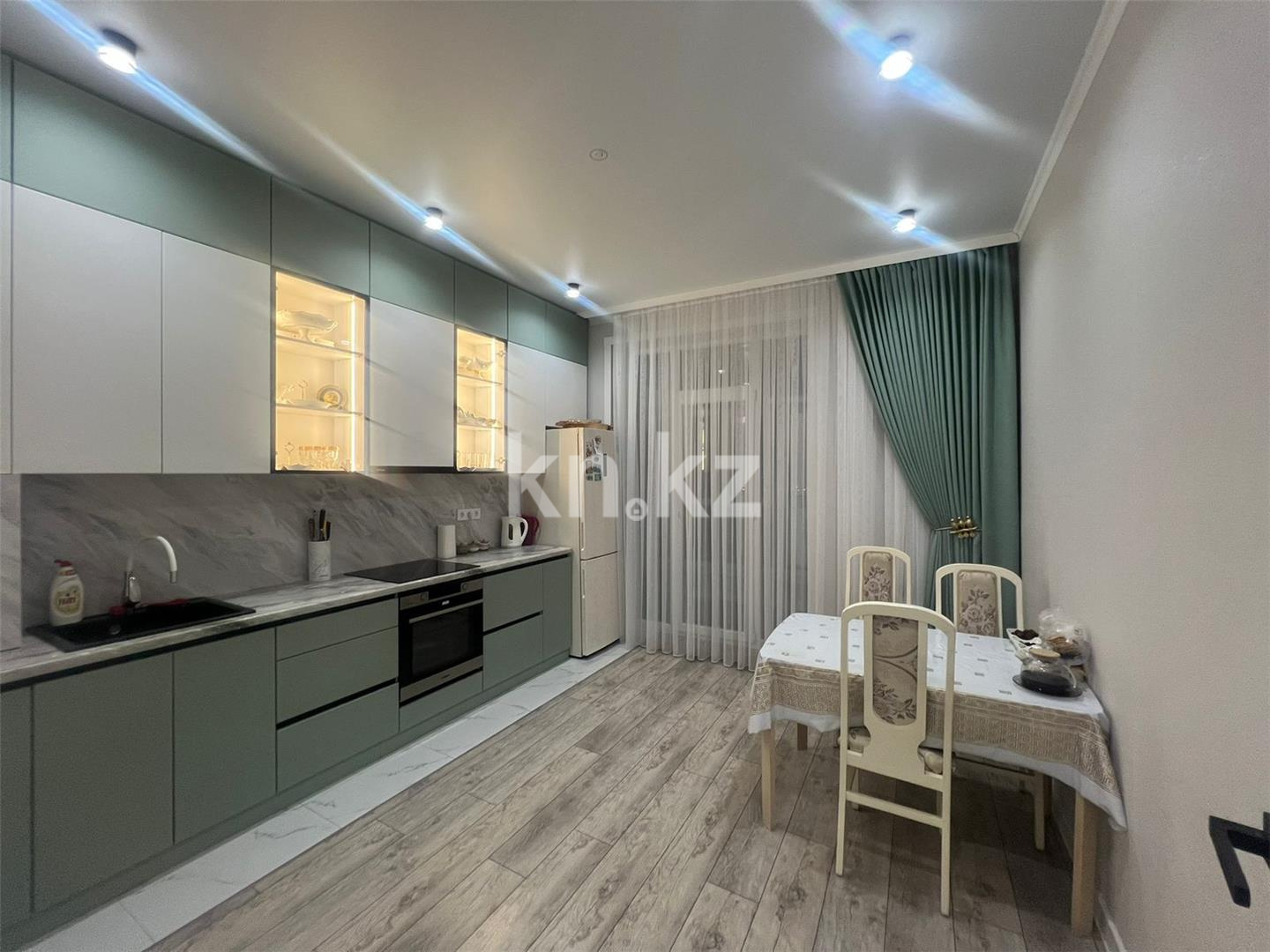 Продажа 4-комнатной квартиры, 107 м², ул. 3-я, дом  42б - Продажа  четырехкомнатных квартир в Караганде фото 7 из 19