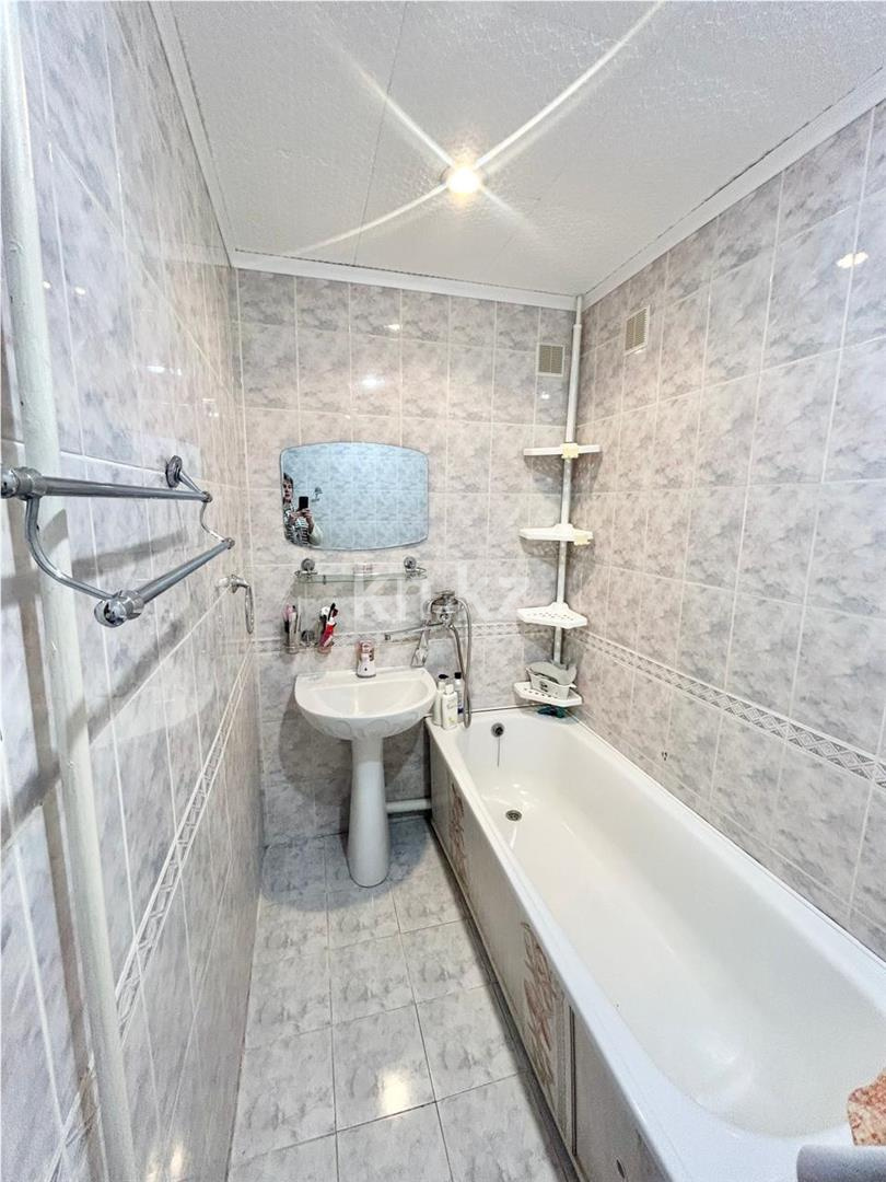 Продажа 3-комнатной квартиры, 62 м², ул. Ермекова - Продажа квартир в Караганде фото 11 из 13