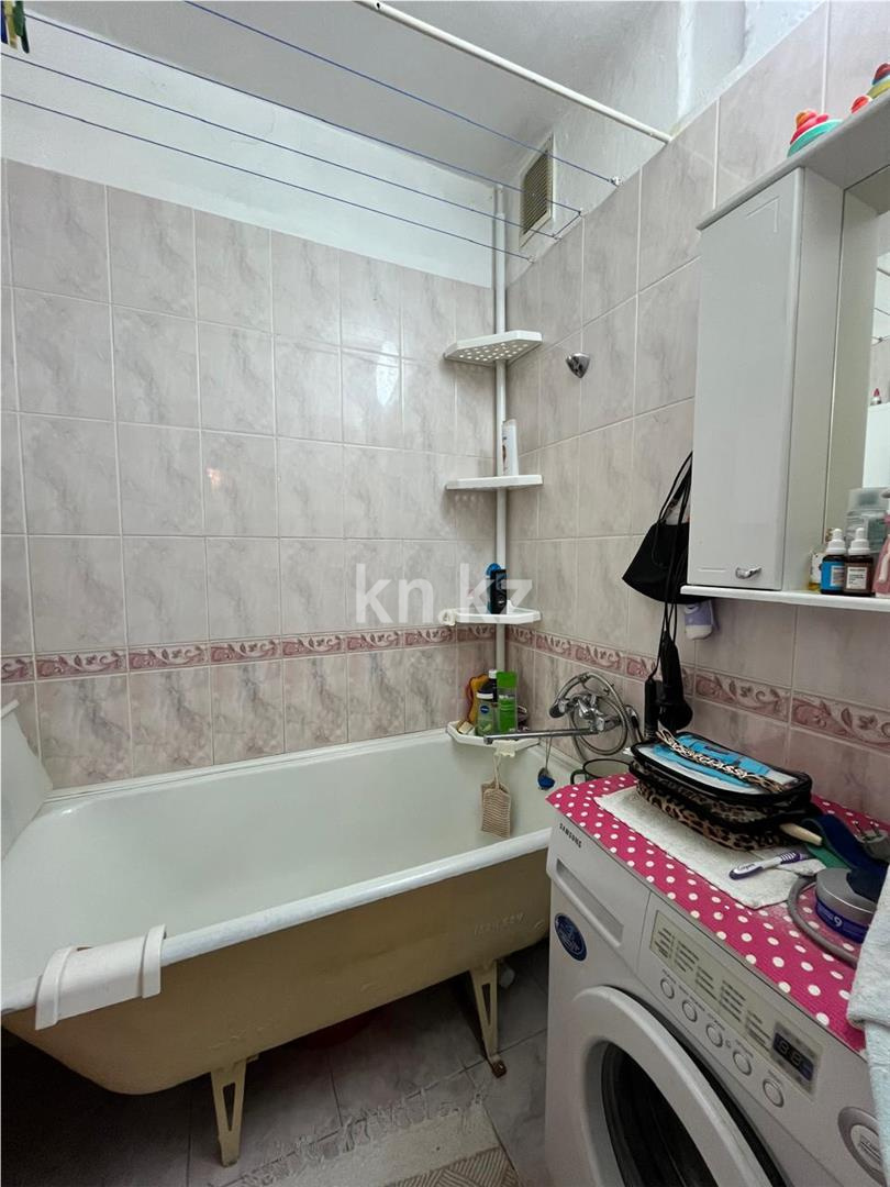 Продажа 2-комнатной квартиры, 50 м², мкр-н Орбита-1 - Продажа квартир в Караганде фото 11 из 16