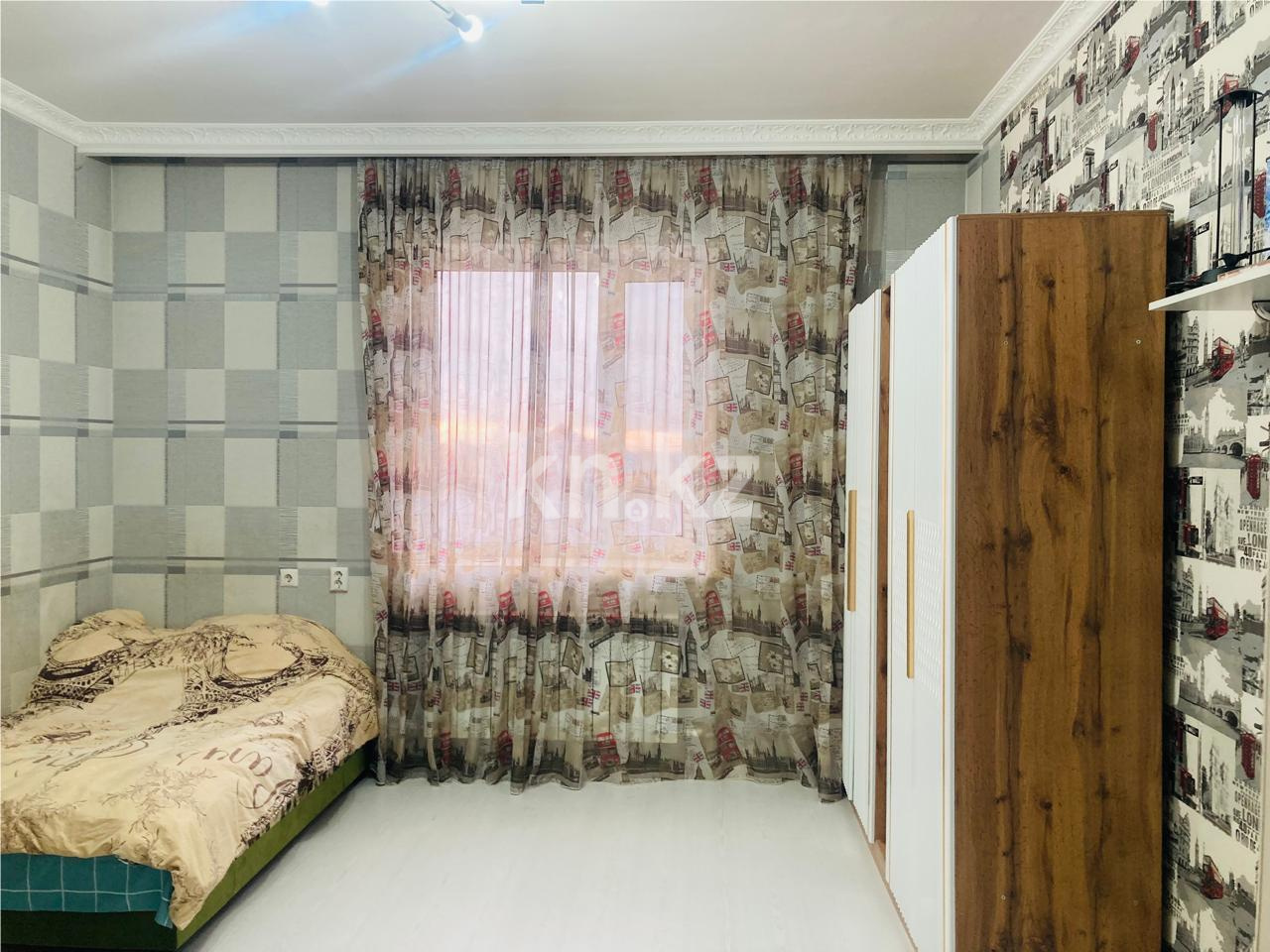 Продажа 6-комнатного дома, 245 м², ул. Турекулова - Продажа домов, коттеджей в Караганде фото 12 из 31