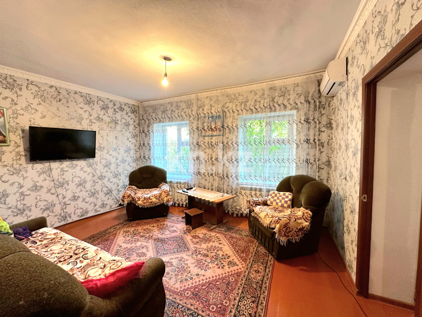 Продажа 6-комнатного дома, 160 м², Карасу, дом  2 - Продажа квартир в Шымкенте фото 1 из 40