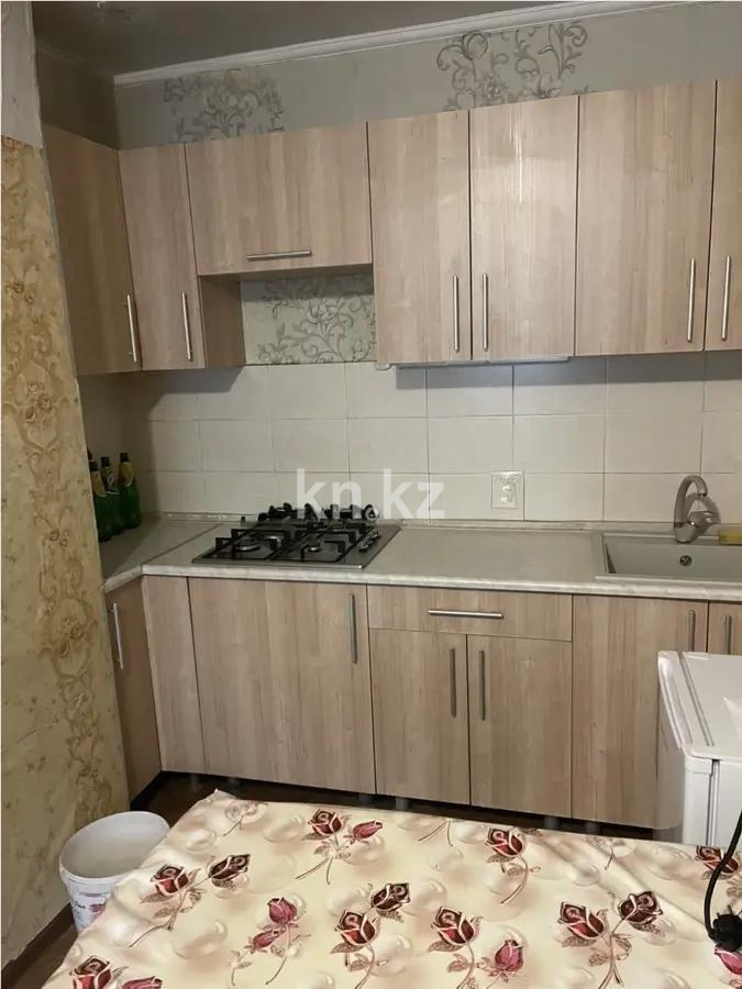 Продажа 2-комнатной квартиры, 30 м², 3 мкр., дом  39А в Алматы - фото 2