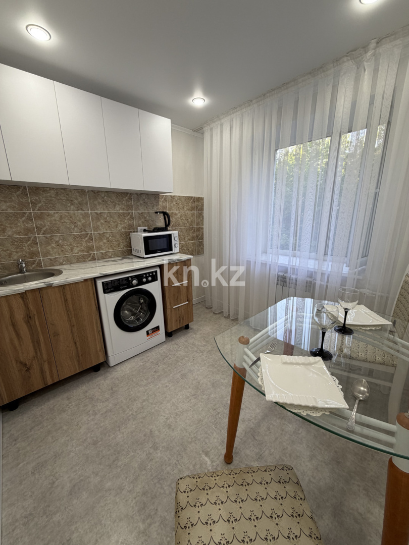 Аренда 1-комнатной квартиры посуточно, 30 м² - Аренда недвижимости в Темиртау фото 1 из 9
