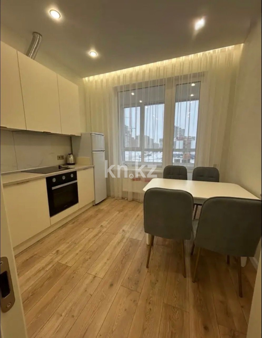 Аренда 1-комнатной квартиры, 43 м², ул. Толе би, дом  35/1 - ул. Бухар жырау - Аренда  однокомнатных квартир помесячно в Астане фото 1 из 11