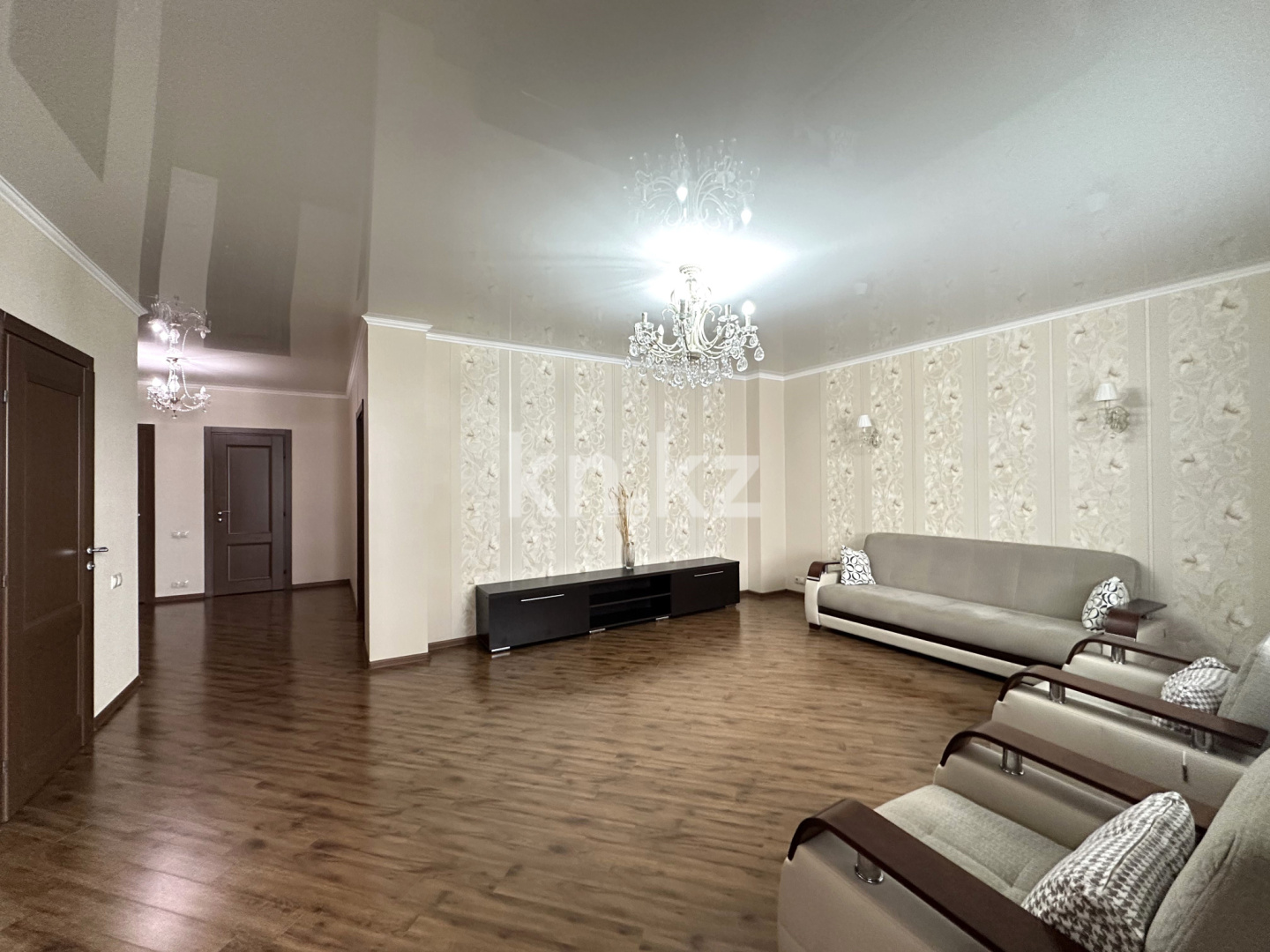 Продажа 3-комнатной квартиры, 117 м² в Караганде - фото 13