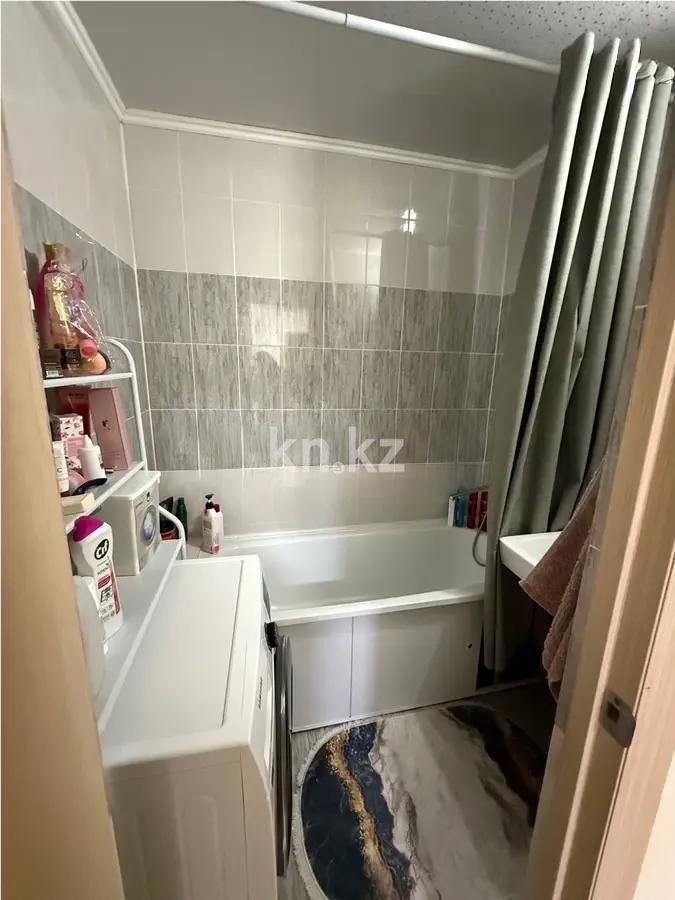 Продажа 2-комнатной квартиры, 47 м², мкр-н Восток-3, дом  19 в Караганде - фото 5