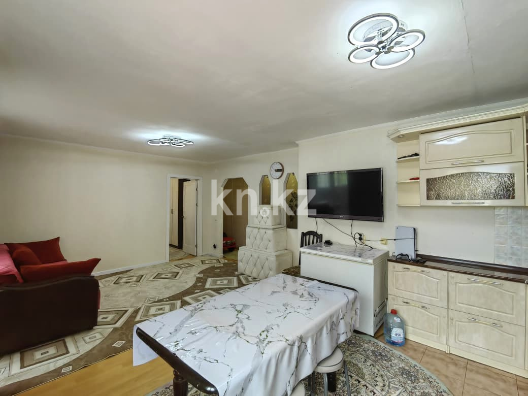 Продажа 2-комнатной квартиры, 55 м² - Продажа квартир в Караганде - страница 3 фото 4 из 27