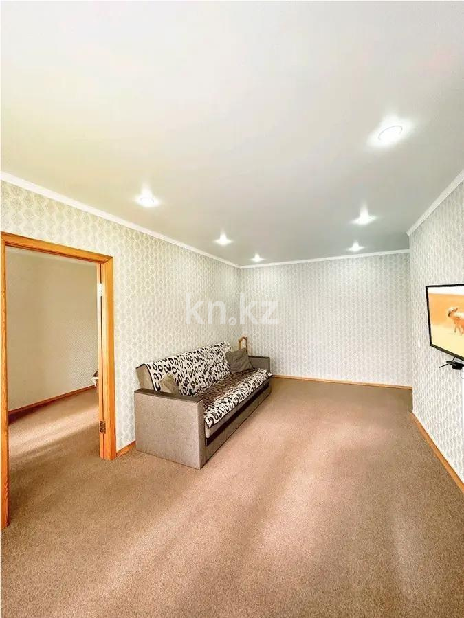 Продажа 2-комнатной квартиры, 45 м², пр. Бухар-жырау, дом  52 - Продажа квартир в Караганде фото 1 из 4